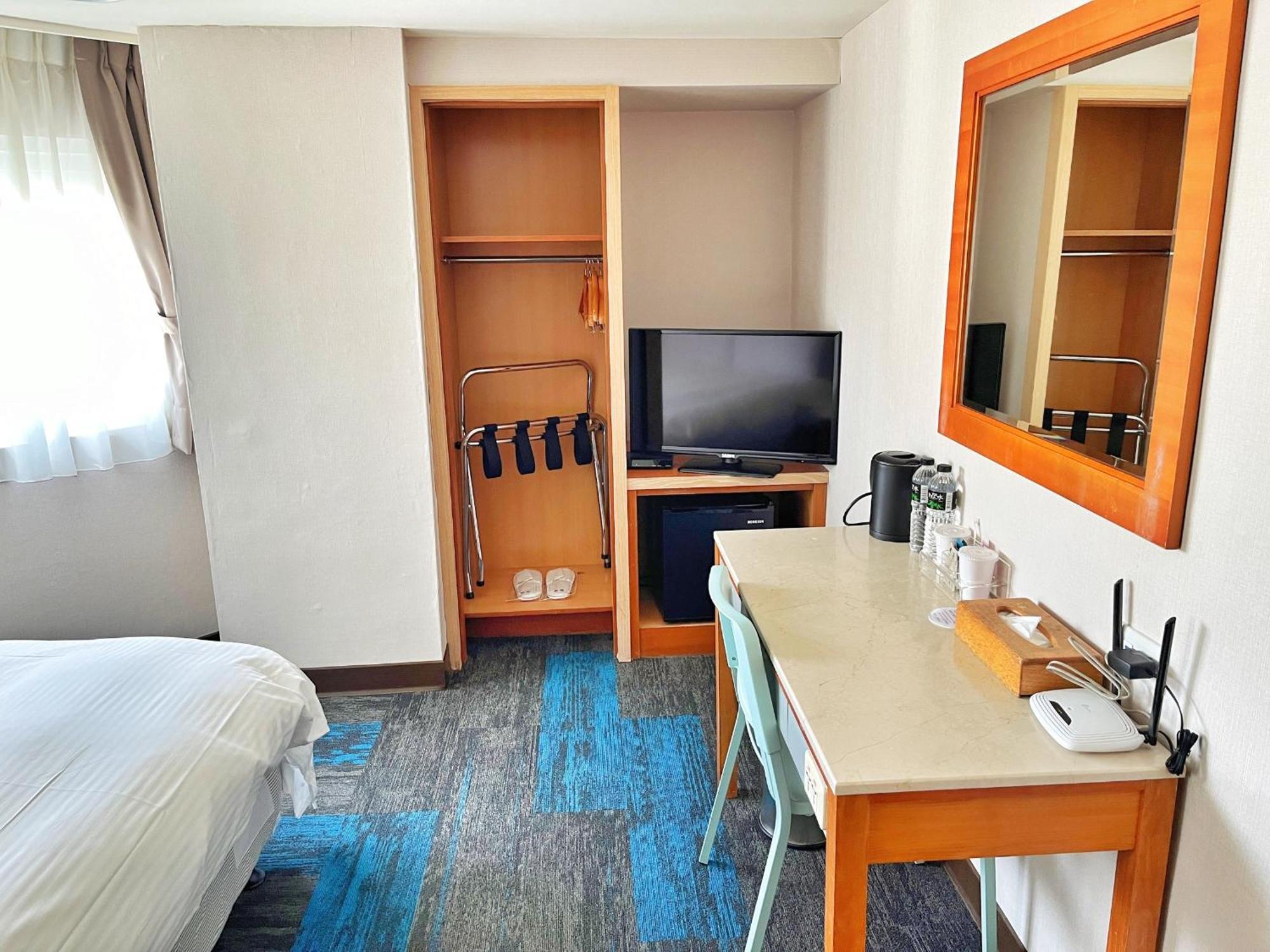 華麗大飯店ferrary Hotel Taipeh Exterior foto