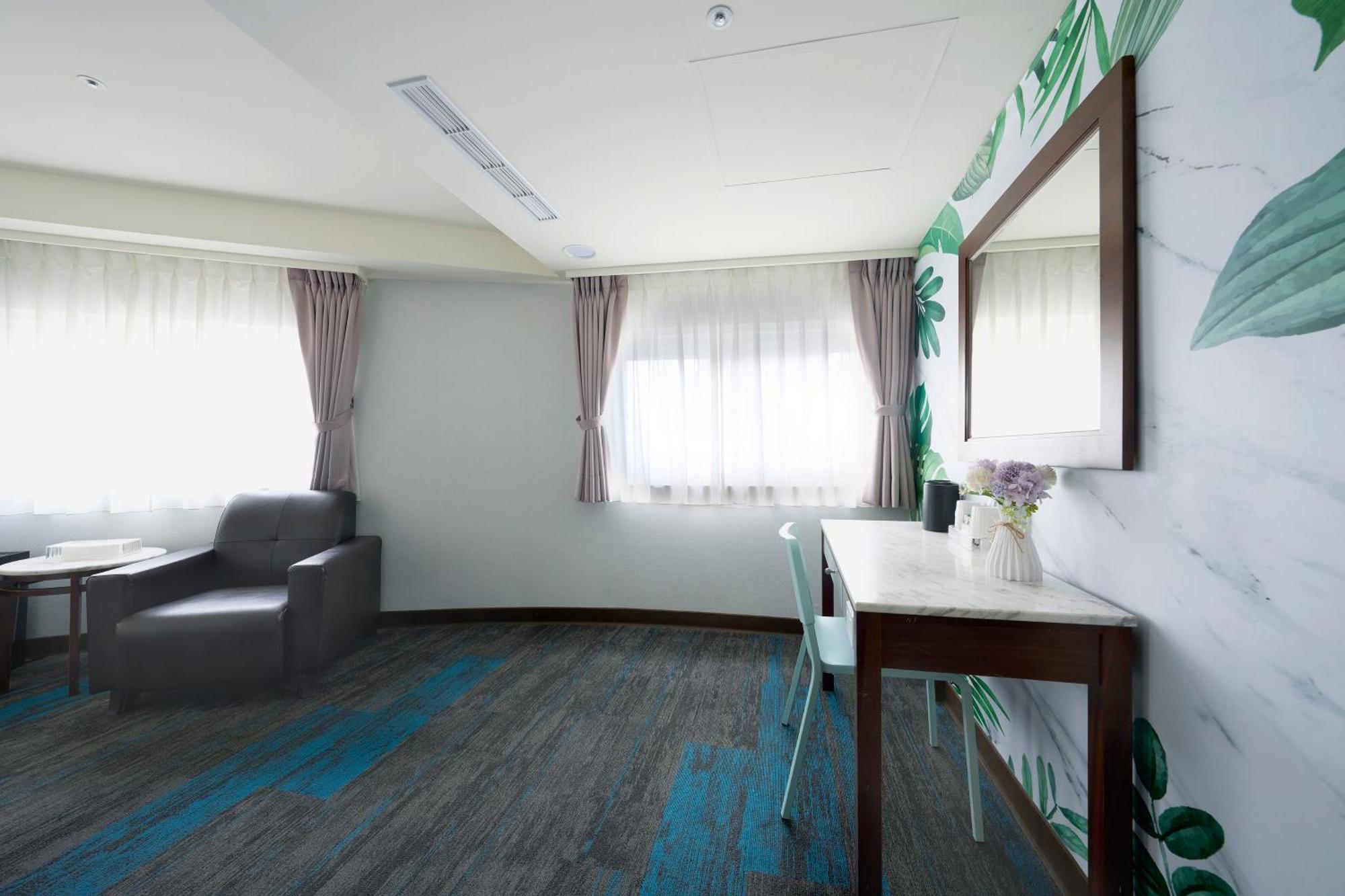 華麗大飯店ferrary Hotel Taipeh Exterior foto