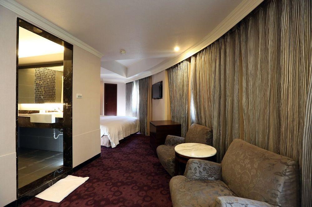 華麗大飯店ferrary Hotel Taipeh Exterior foto